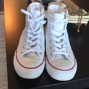 Women’s Converse High Tops - white